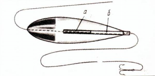Деревянный поплавок с вмонтированным грузилом для ловли поверху