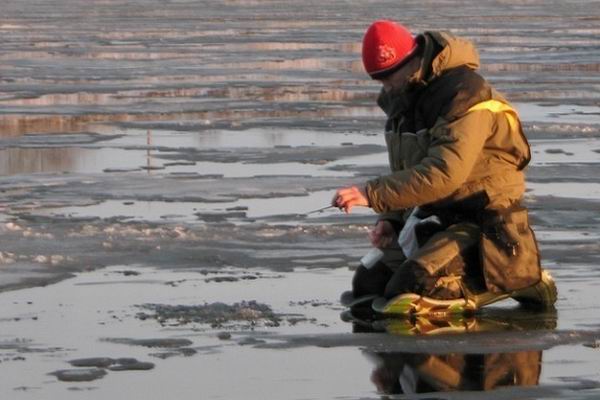 Прибрежная рыбалка в оттепель